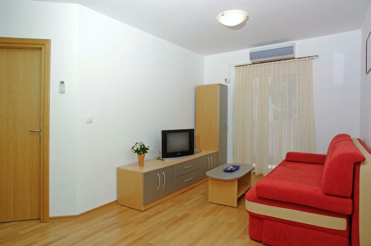 Villa Dalmatia Apartments Bol Bagian luar foto